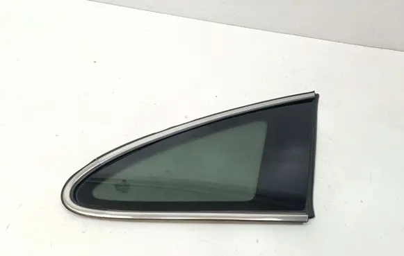 Honda CR-V Rear side window 