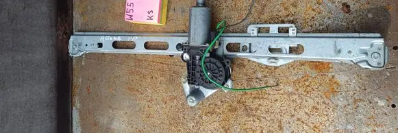 Mercedes-Benz A W168 Rear door window regulator with motor 013082172