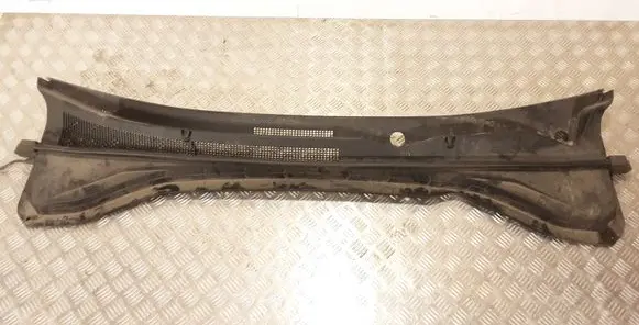 Hyundai Santa Fe Wiper trim