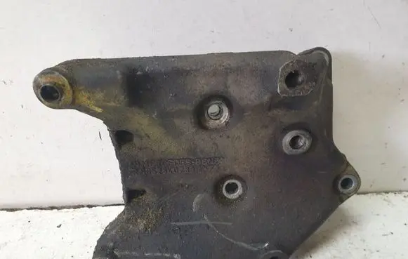 Mercedes-Benz E W210 A/C compressor mount bracket R6052340239