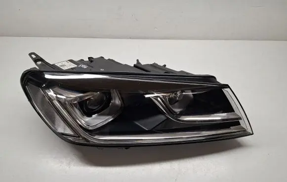 Volkswagen Touareg II Headlight/headlamp 7P1941034A