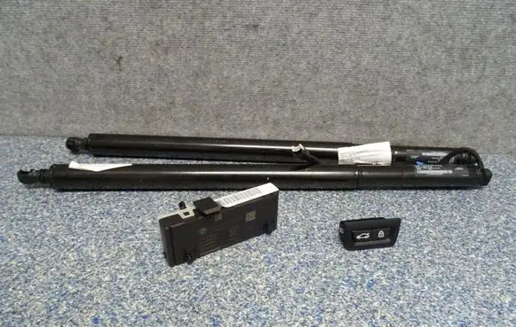 BMW X4 G02 Tailgate/trunk strut/damper 7424415 7424416