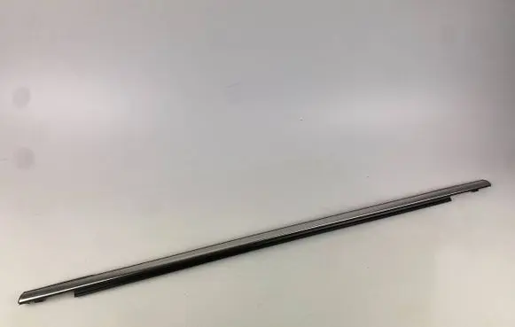 Mini Cooper Countryman F60 Front door trim (molding) 7390099