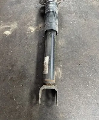 Jeep Grand Cherokee Rear shock absorber/damper 68261974AA