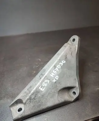 BMW X3 E83 Engine mounting bracket 22113414581