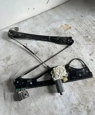Mercedes-Benz E W211 Front door window regulator with motor A2118203042 993627100