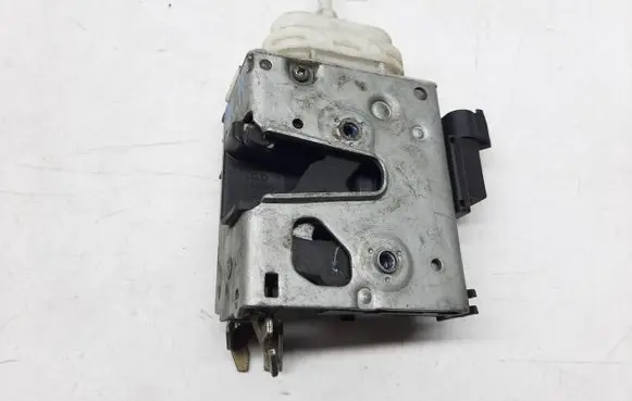 Audi A4 S4 B5 8D Front door lock 4D1837016D