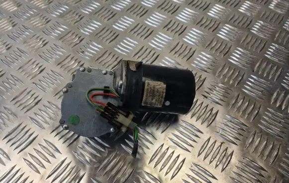 Volkswagen Golf IV Wiper motor 1J1955113A
