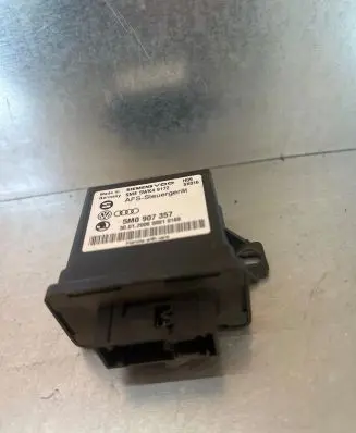 Volkswagen PASSAT B6 Light module LCM 5M0907357 5WK49172