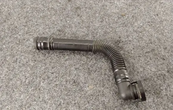 Volkswagen Caddy Breather/breather pipe/hose 3C0129637B
