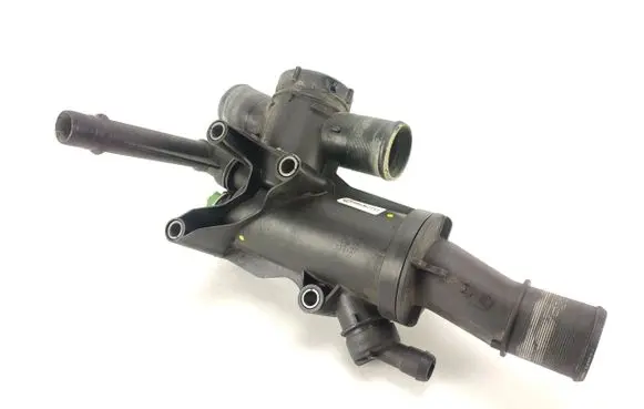 Volvo V50 Thermostat housing 