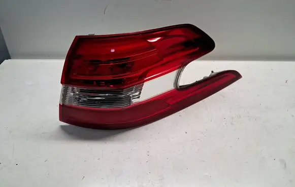 Peugeot 308 Rear/tail lights 9678093880