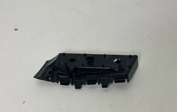 Ford Mustang VI Front bumper mounting bracket FR3B17D958AD