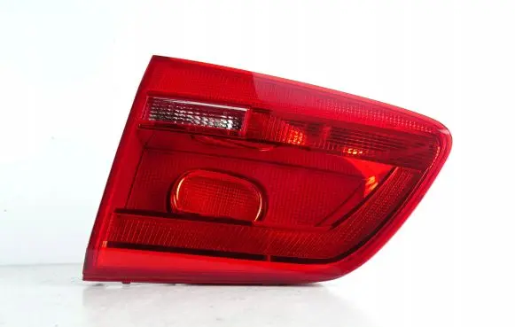 Volkswagen Touran II Tailgate rear/tail lights