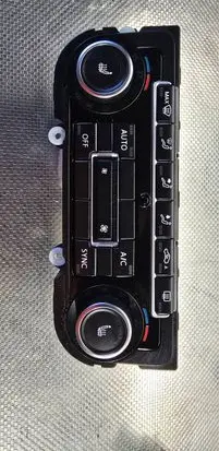 Volkswagen Tiguan Climate control unit 5K0907044GK