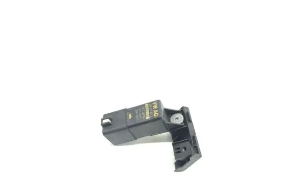 Volkswagen Caddy Glow plug pre-heat relay 038907281d 0522120504