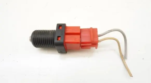 Peugeot 607 Clutch pedal sensor 