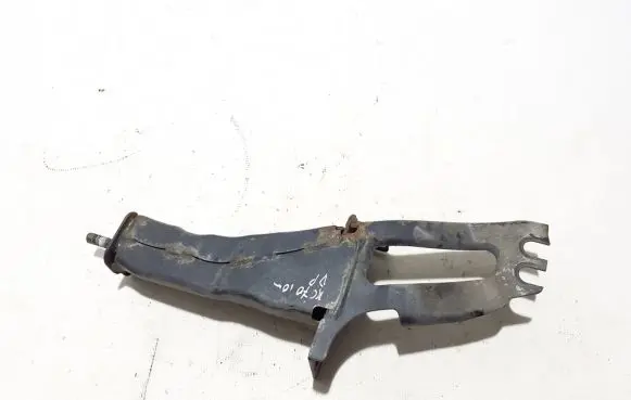 Volvo XC70 Front bumper cross member 31329437