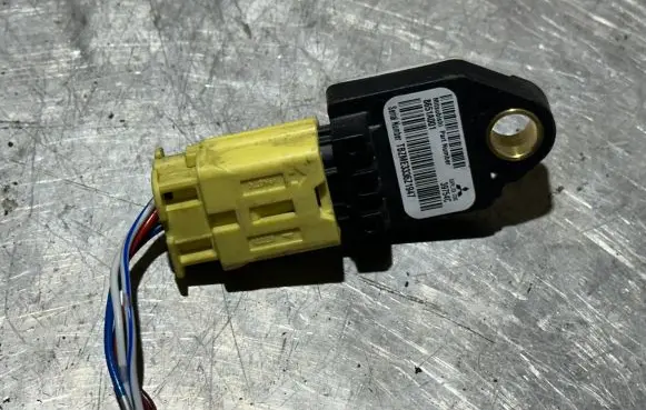Citroen C-Crosser Airbag deployment crash/impact sensor 8651A001
