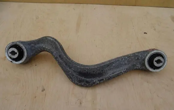 Rear control arm