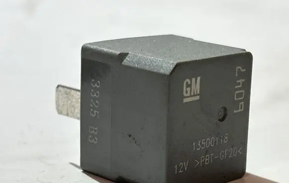 Opel Insignia A Other relay 13500118