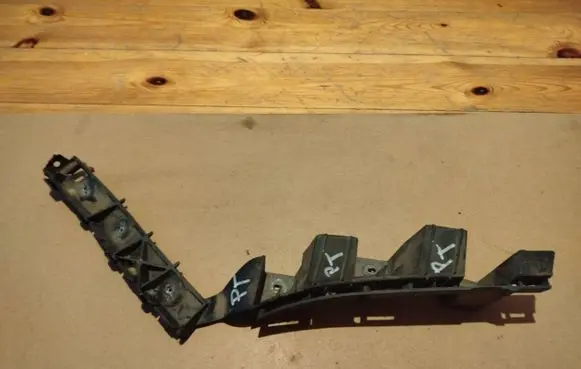 Opel Corsa D Rear bumper mounting bracket 13179904 475498858