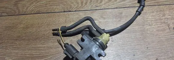 Volkswagen Caddy Turbo solenoid valve 1k0906627a