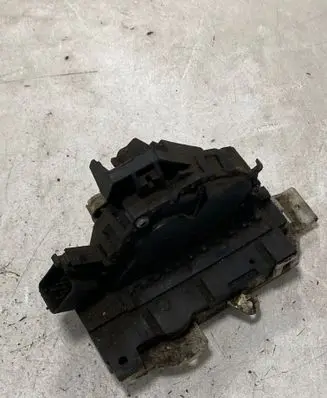 Ford Focus Front door lock A21813