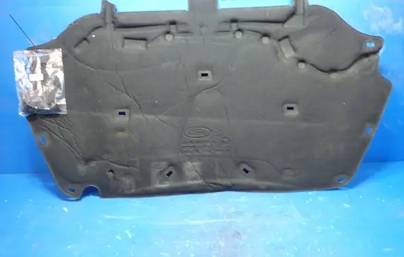 Ford Focus Engine bonnet/hood sound/heat insulation JX7B-A16746-A