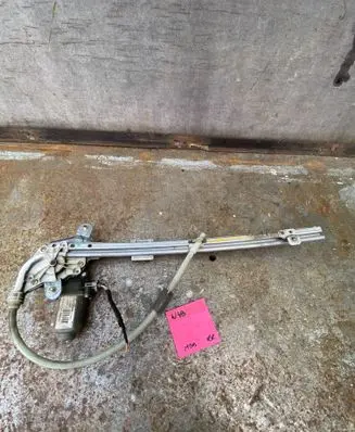 Renault Laguna II Rear door window regulator with motor 8200000557