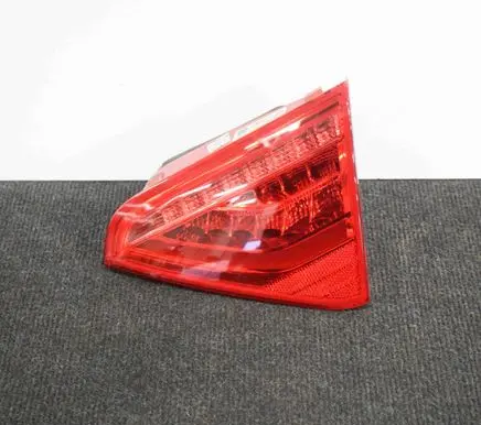 Audi A5 8T 8F Tailgate rear/tail lights 8T0945094C