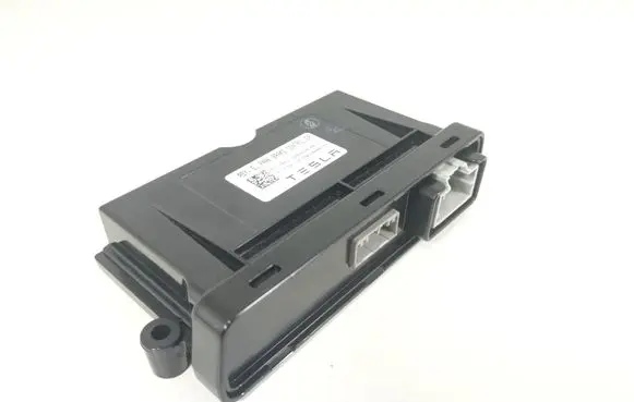Tesla Model X Hand brake control module 1007618-00-J 1007618-00-E