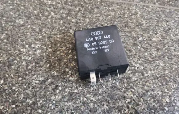 Audi A6 S6 C5 4B Other relay 4A0907440