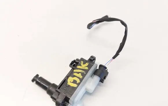 BMW 3 G20 G21 Fuel tank cap lock 7378259 082255 17337010