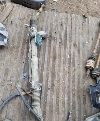 Volkswagen PASSAT B5 Steering rack