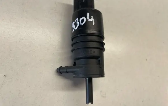 BMW 3 F30 F35 F31 Windscreen/windshield washer pump 7302589