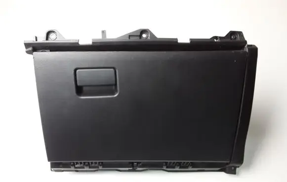 Suzuki Swace Glove box 