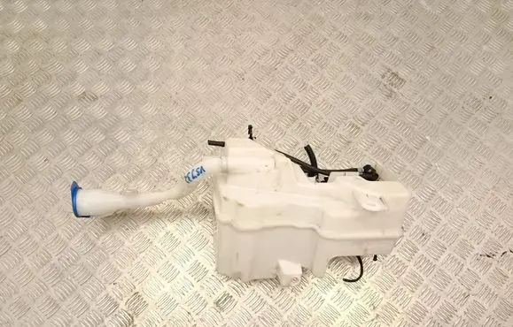 Volvo XC40 Windshield washer fluid reservoir/tank 32229650