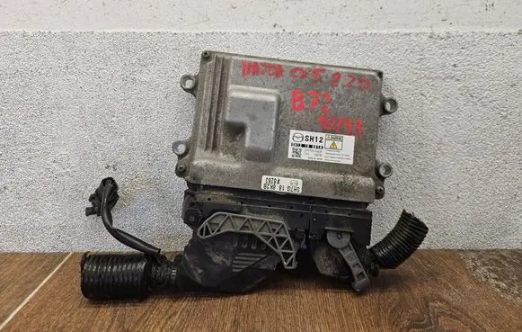 Mazda CX-5 Engine control unit/module SH1218881A SH12 2757005605