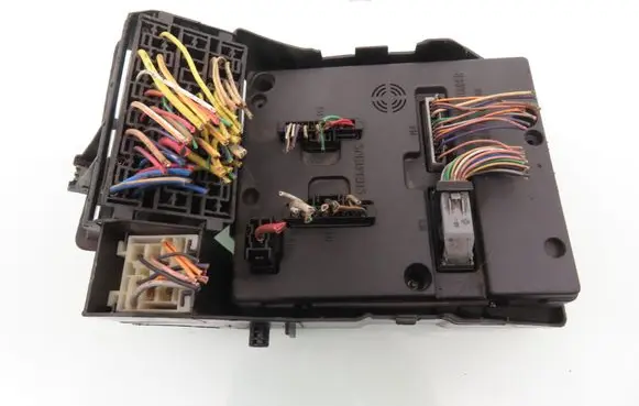 Renault Scenic I Central body control module S108502610E 8200029342B