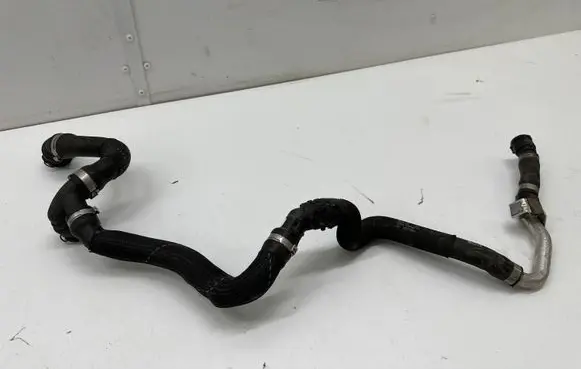 BMW 2 F46 Engine coolant pipe/hose