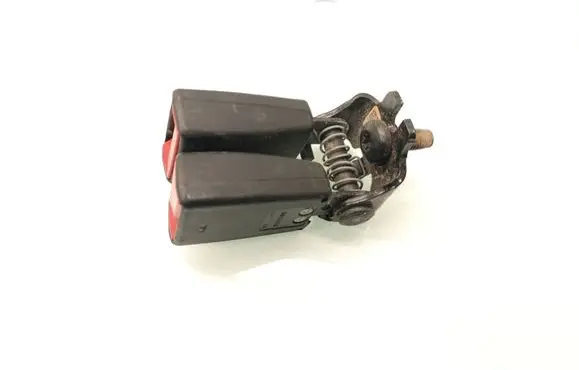 Peugeot 5008 II Middle seatbelt buckle (rear) 2211516