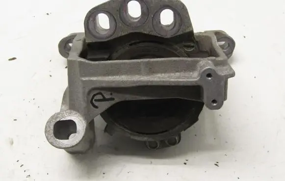 Mazda CX-5 II Engine mount vacuum valve KD45