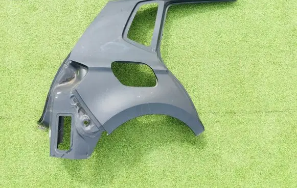 Volkswagen Golf Sportsvan Rear quarter panel 