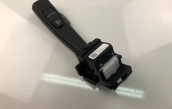 Volvo V40 Indicator stalk 31456045
