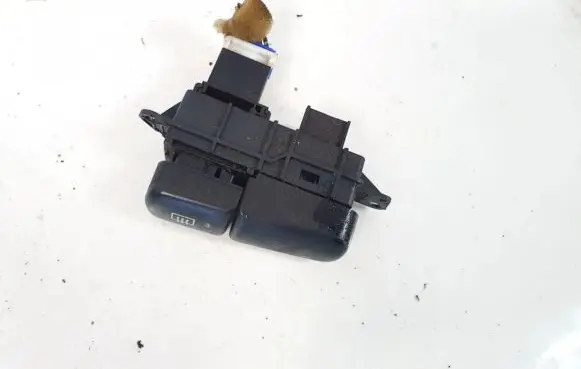 Windscreen/window heater switch
