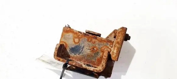 Peugeot 4007 Engine mount bracket 