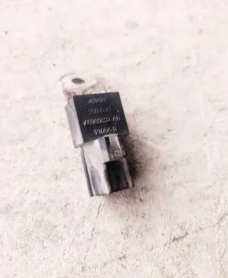 Dodge RAM Combustion relay 68080837AB 40908F 250047