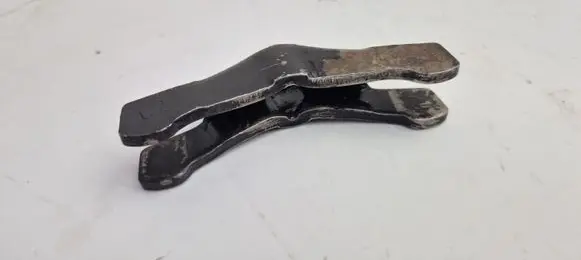Opel Combo D Fuel Injector clamp holder 55227185