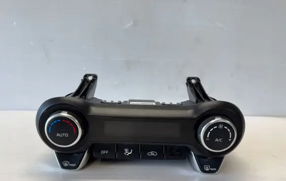 KIA Stonic Climate control unit 